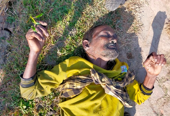 অজ্ঞাত ব্যক্তির মরাদেহ উদ্ধার