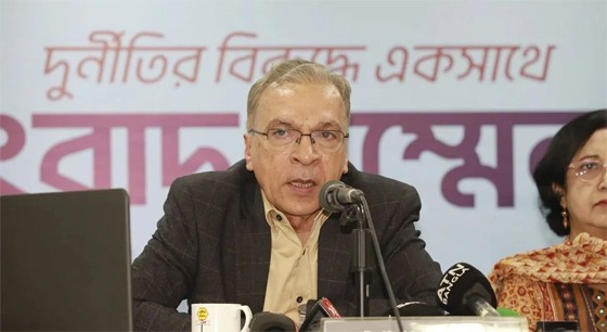 দুদক দলীয় প্রভাবমুক্ত থাকতে হবে: টিআইবি নির্বাহী পরিচালক