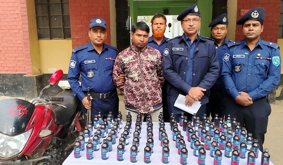 বিরলে  মাদক ব্যবসায়ী শাহিনুর আটক