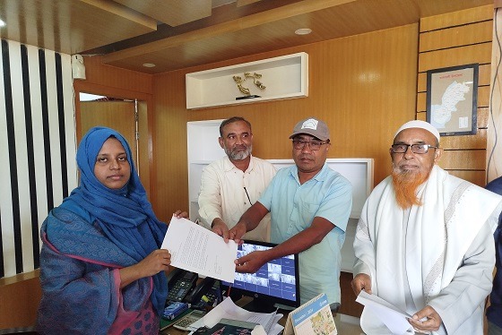 উপজেলা নির্বাহি অফিসারের নিকট স্মারকলিপি