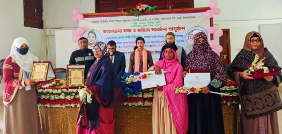 হোসেনপুরে ৫ নারী জয়িতা পেল সংবর্ধনা