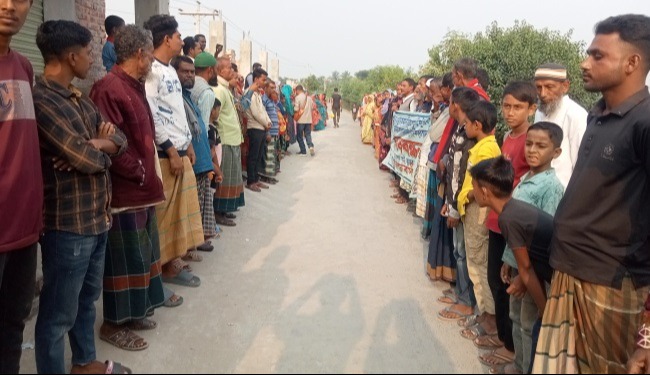 আশাশুনির  নদী খননের দাবীতে মানববন্ধন