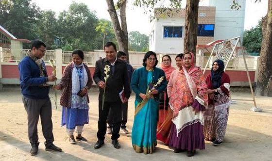 আশাশুনির  স্কুল পরিদর্শনে জেলা প্রাথমিক শিক্ষা কর্মকর্তা