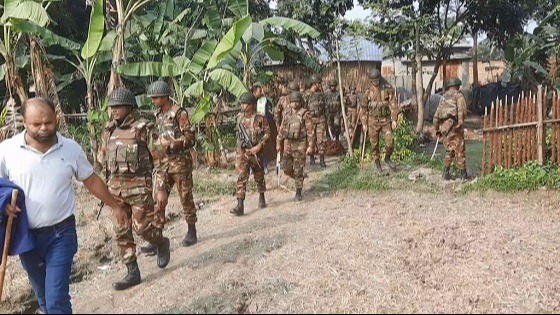 শৈলকুপায় ইমামের ফতুয়া দেওয়া নিয়ে সঘর্ষে, বাড়িঘর ভাংচুর