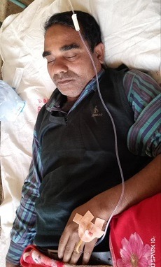 বিএনপি নেতাদের দাওয়াত না দেওয়ায় প্রধান শিক্ষক কে পেটালো