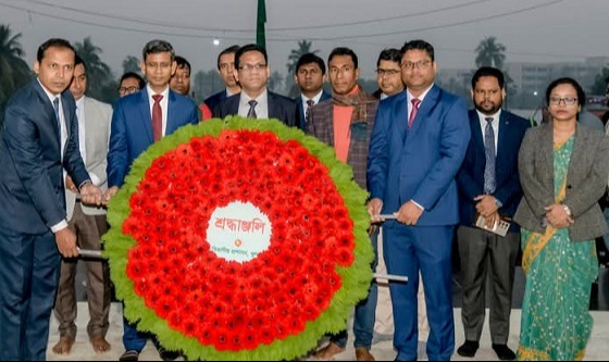 খুলনায় যথাযোগ্য মর্যাদায় মহান বিজয় দিবস উদযাপিত