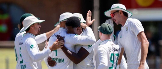 পাকিস্তানের বিপক্ষে প্রোটিয়াদের টেস্ট দল ঘোষণা