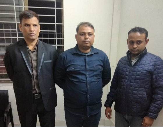 শ্যামনগরে তিন প্রতারক আটক