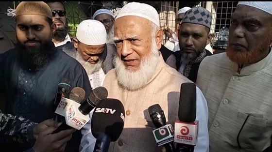 বেনাপোলে শহীদ আব্দুল্লাহর বাড়িতে জামায়াতের আমির: কবর জিয়ারত