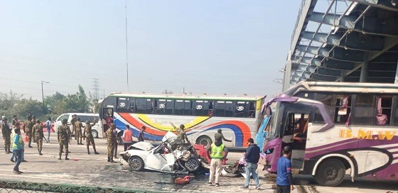ঢাকা-মাওয়া এক্সপ্রেসওয়েতে ভয়াবহ দূর্ঘটনা নিহত ৫, আহত ৩
