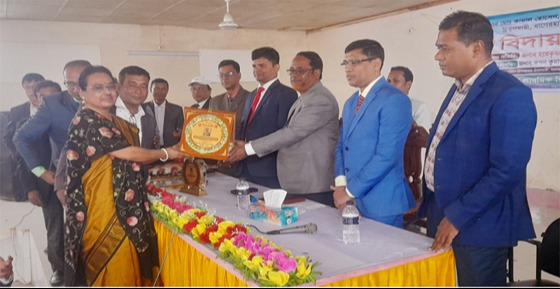 চিতলমারীতে ১২জন শিক্ষককে বিদায় সংবর্ধনা প্রদান