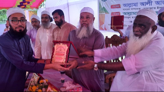 নাসিরনগরে ১৪৩ জন হাফেজ-আলেমকে সংবর্ধনা প্রদান