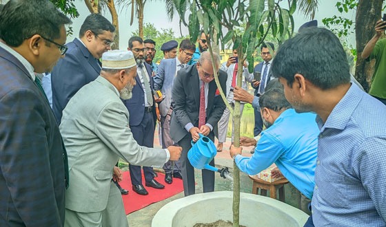 রংপুরের জজ আদালতের কার্যক্রম পরিদর্শন করলেন প্রধান বিচারপতি