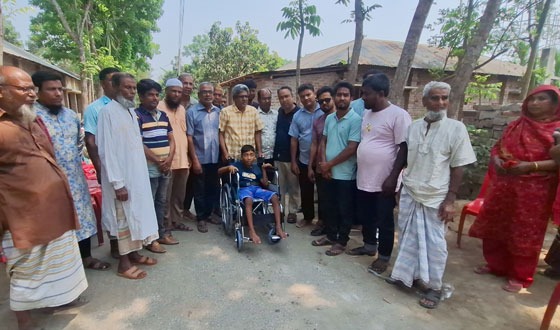 প্রতিটি সামর্থ্যবান ব্যক্তির উচিত অসহায়দের পাশে দাঁড়ানো: পাপ্পু