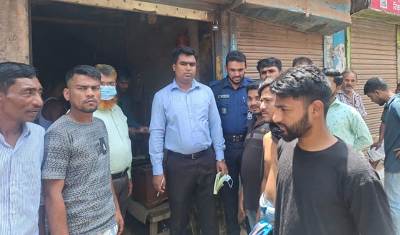 চাঁদপুরে হলুদের গুঁড়া ও মিষ্টি তৈরিতে ভেজাল, দুই প্রতিষ্ঠানকে জরিমানা