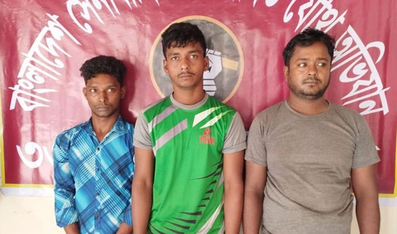 চাঁদপুর শাহারাস্তিতে ৩ মাদক ব্যবসায়ী আটক