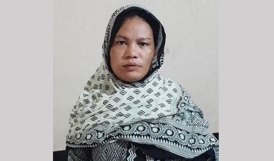 কালীগঞ্জে মদ তৈরির উপকরণসহ এক নারী গ্রেফতার