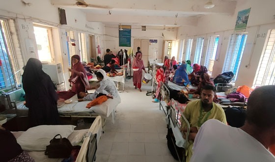 ডাক্তারের অভাবে মহাসংকটে লালমোহনের চিকিৎসা ব্যবস্থা