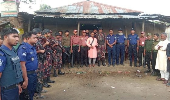 রাণীশংকৈলে জমি নিয়ে মারামারি,অগ্নিসংযোগ এলাকায় ১৪৪জারি