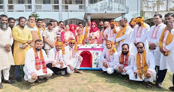 শুভ নববর্ষে উপজেলা প্রশাসনের আয়োজনে বর্ণাঢ্য শোভাযাত্রা