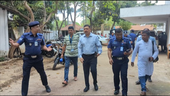 চোরাচালান ও মানবপাচারকারীদের বিরুদ্ধে নোট নিচ্ছি: সবরাষ্ট্র সচিব