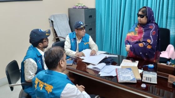 গোদাগাড়ী সাব রেজিস্ট্রারের কার্যালয়ে দুদকের অভিযান, নথিপত্র তলব