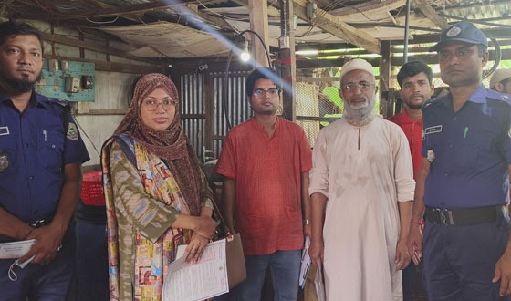 বাবুগঞ্জে অবৈধ ও অস্বাস্থ্যকর পরিবেশে আইসক্রিম উৎপাদন করায় জরিমানা