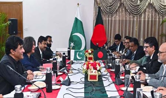 বাংলাদেশ-পাকিস্তান বৈঠক: সম্পর্ক পুনরুজ্জীবিত করার অঙ্গীকার