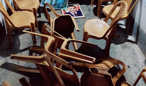 ক্ষেতলালে তুচ্ছ ঘটনায় বিএনপি পার্টি অফিস হামলা ও ভাঙচুর