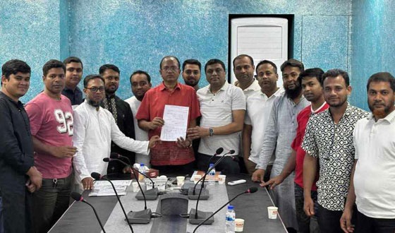 দেবহাটা উপজেলা সমিতির জরুরি মিটিং সম্পন্ন