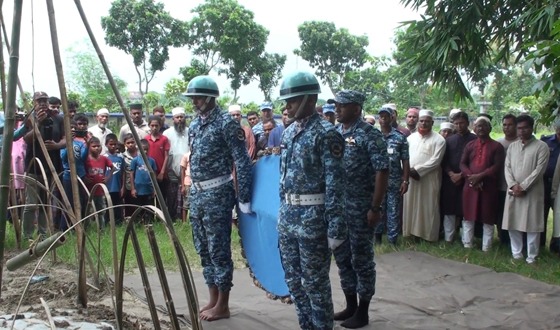 মাহিয়া তাসনিমের সমাধিতে বিমান বাহিনীর শ্রদ্ধাজ্ঞলি জ্ঞাপন