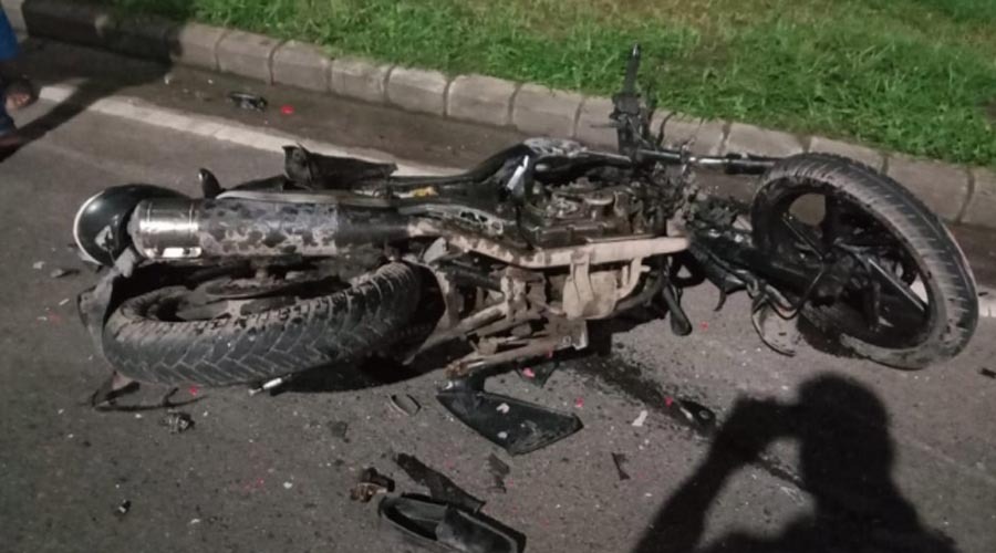 পদ্মা সেতুর টোল প্লাজার কাছে বাসের ধাক্কা মোটরসাইকেলে, নিহত ২ আরোহী