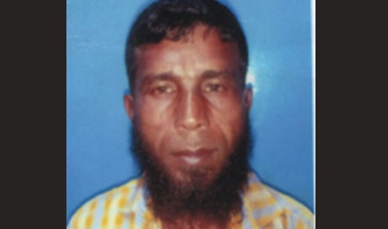 আগুনের সব হারিয়ে দিশেহারা কালিয়ার দরিদ্র সাইদ শেখ