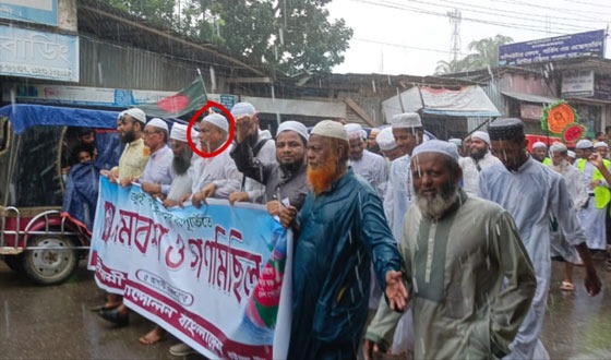 বাউফলে কৃষক লীগ নেতার নেতৃত্বে ইসলামী আন্দোলনের বিজয় মিছিল