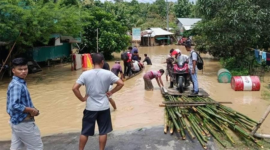 সাজেক সড়কে পাহাড়ি ঢল ও জলাবদ্ধতা: কয়েক শত পর্যটক আটকে