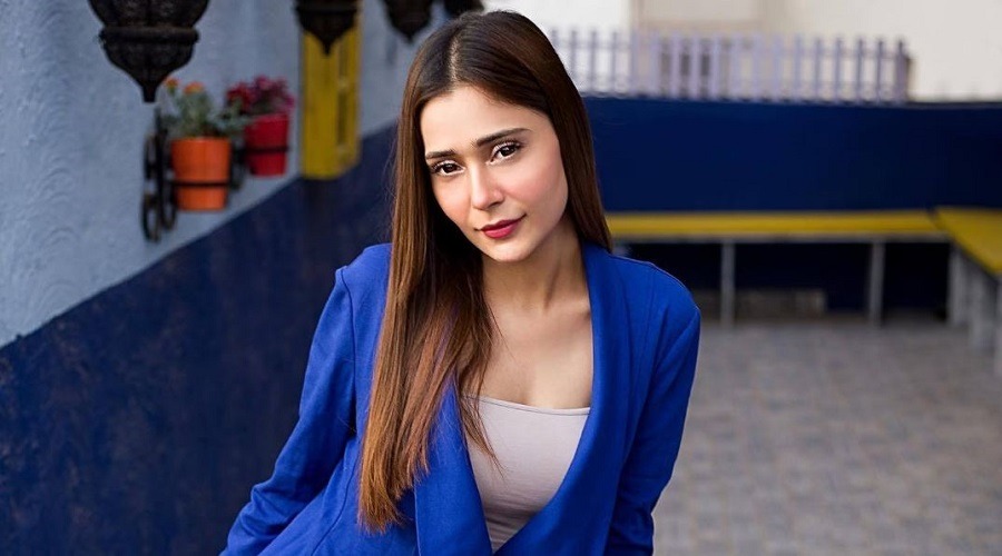 মর্মান্তিক অভিজ্ঞতার মুখোমুখি হলেন সারা খান