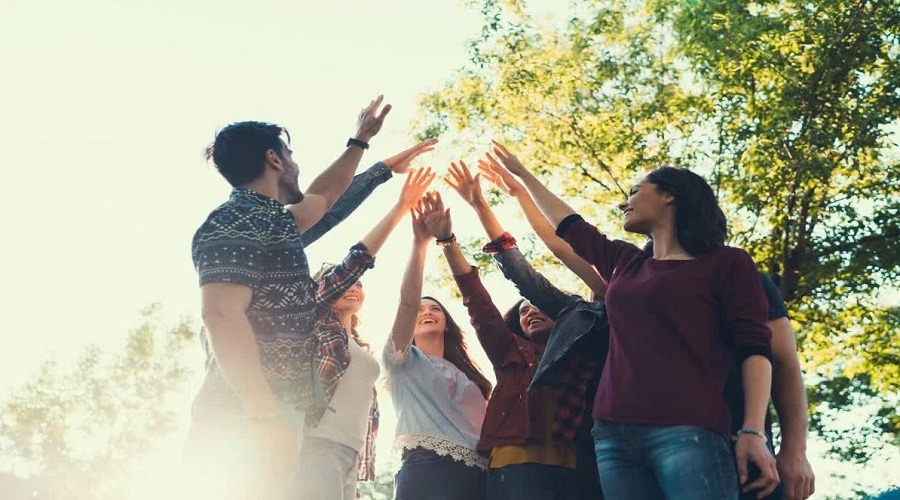 সত্যিকারের বন্ধু চেনার কিছু গুরুত্বপূর্ণ টিপস