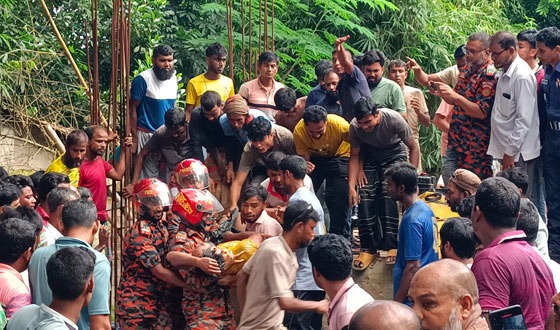 সেপটিক ট্যাংকের শাটার খুলতে গিয়ে ২ নির্মাণ শ্রমিকের মৃত্যু