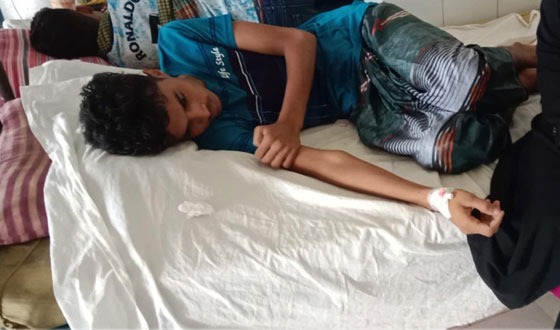 মোবাইল কিনে না দেয়ায় দশম শ্রেনীর ছাত্রের আত্মহত্যার চেষ্টা