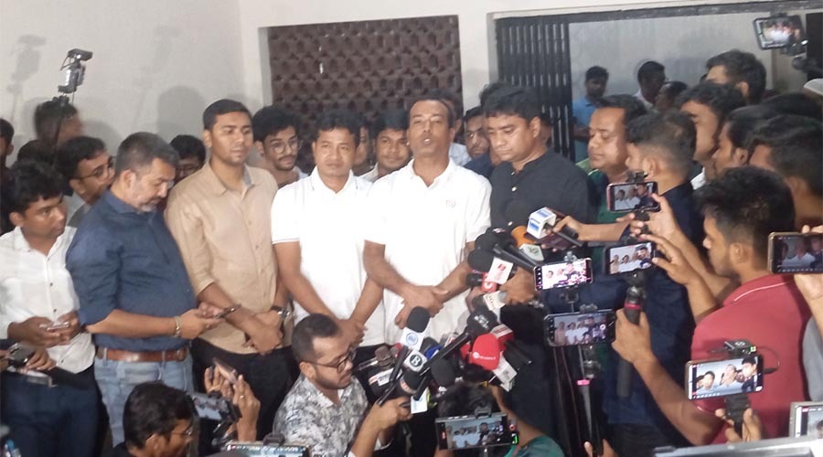 ঢাবির ১৮ হলে র কমিটি বহাল, ‘গুপ্ত রাজনীতি’ নিষিদ্ধে আশ্বাস