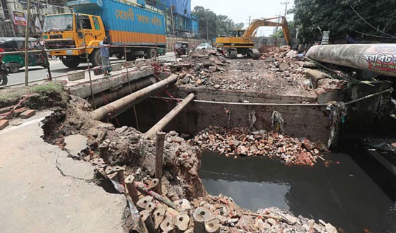 চট্টগ্রামে ভেঙে পড়া সেতু নির্মাণে ব্যয় হবে ৯ কোটি