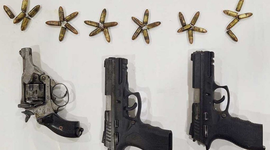 দেশের আইন-শৃঙ্খলার জন্য হুমকি জেল পলাতক বন্দি ও লুণ্ঠিত অস্ত্র