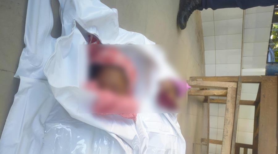 গোমস্তাপুরে ২ মাদ্রাসা ছাত্রীর রহস্যজনক মৃত্যু