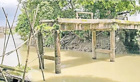নিকলীতে ১০ বছরেও চলাচল ভাগ্য বদলায়নি সেতুটির