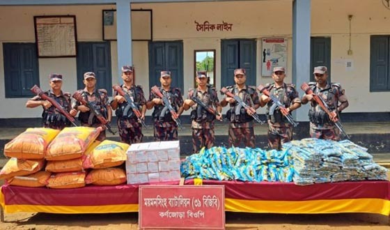 ৪০ লাখ টাকার ভারতীয় চোরাই পণ্য জব্দ