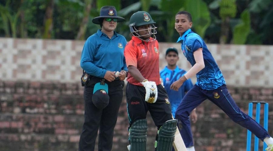 অনূর্ধ্ব-১৫ দলের কাছে বড় হারে প্রস্তুতি শুরু নারী ক্রিকেটারদের
