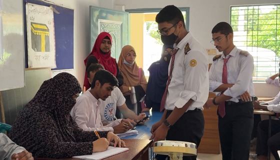 হিলিতে বিনামুল্যে শিক্ষার্থীদের রক্তের গ্রুপ নির্ধারন কর্মসুচী পালিত