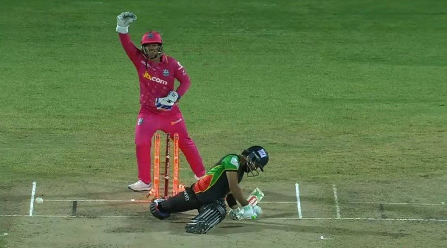 অভিষেক ম্যাচেই ৩ রানে আউট হলেন রিজওয়ান