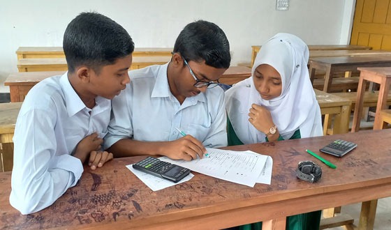 চাঁদপুরে মাধ্যমিক শিক্ষার মানোন্নয়নে ১৩ নির্দেশনা