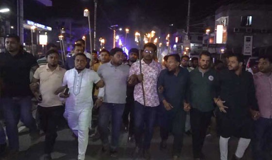 ঝিনাইদহে গণঅধিকার পরিষদের মশাল মিছিল